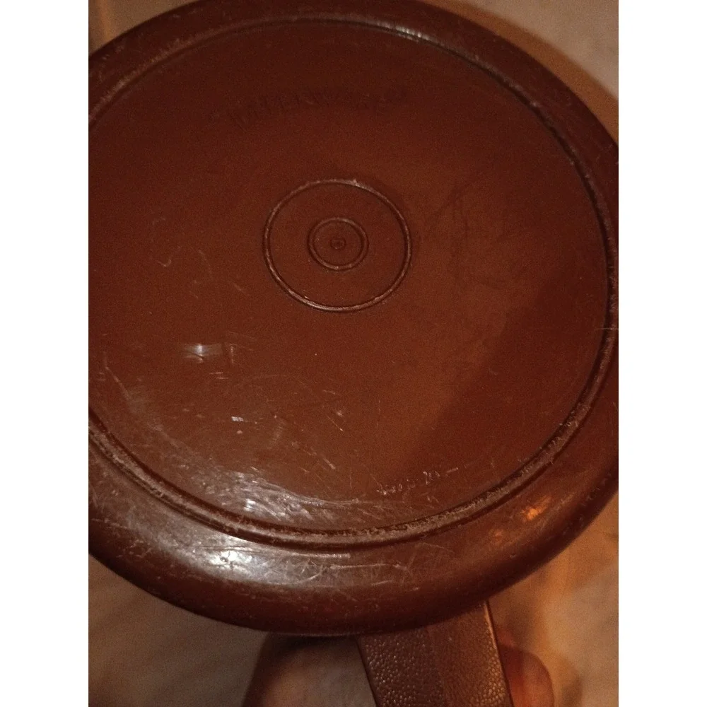 Vintage Tupperware Brown 2 Quart Pitcher 800-11 Push Button Lid 801-11 Retro